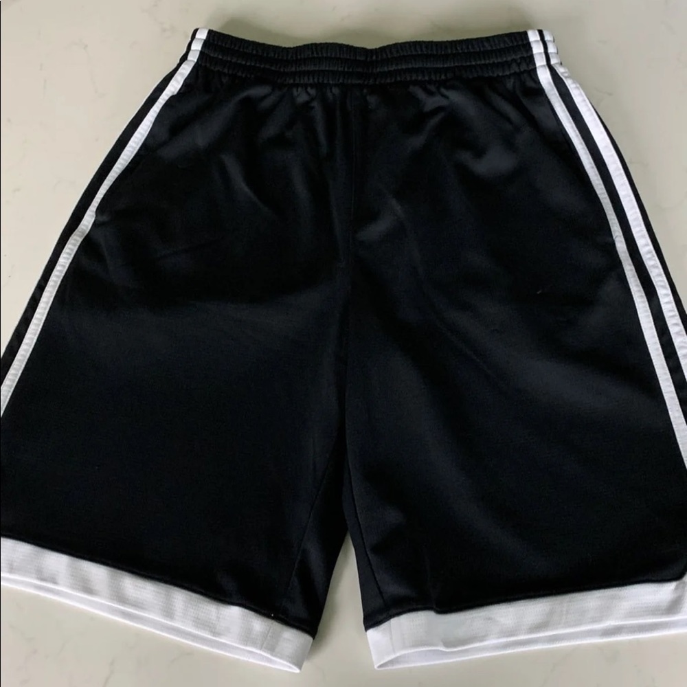 Adidas short (boys)